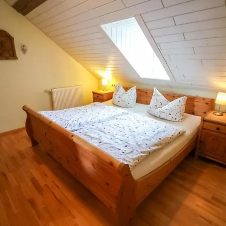 Mayischhof * Lauperath